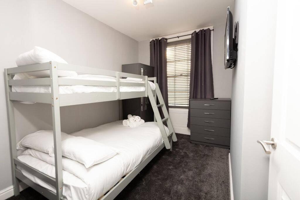 Lavish 2Bed Apartment In The Heart Of Birkenhead Kültér fotó