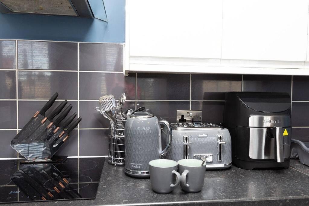Lavish 2Bed Apartment In The Heart Of Birkenhead Kültér fotó